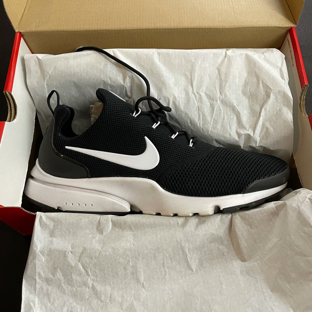 Nike Presto Fly size 11.5